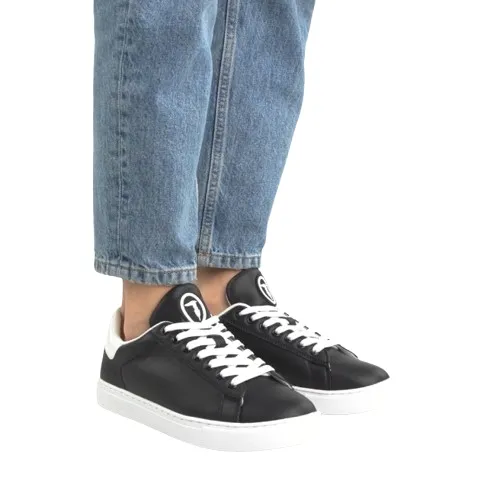 trussardi-trampki-dilan