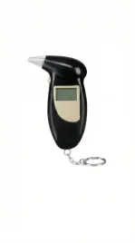 cyfrowy-alkomat-brelokowy-z-lcd-i-ustnikiem