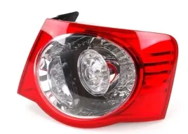 volkswagen-jetta-05-lampa-tylna-prawa-now