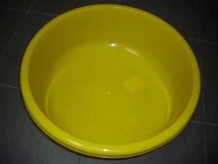 miska-plastikowa-okragla-135l-stan-nowy