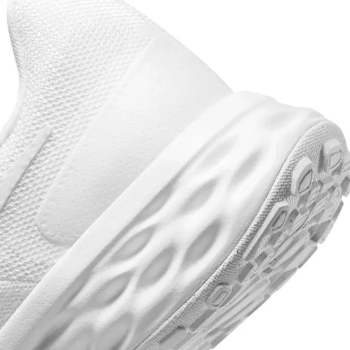 nike-revolution-6-nn