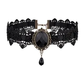 gotycki-koronkowy-choker-z-kamieniem-czarny