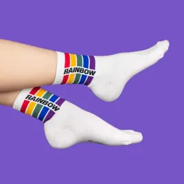 damskie-skarpetki-w-tecze-rainbow
