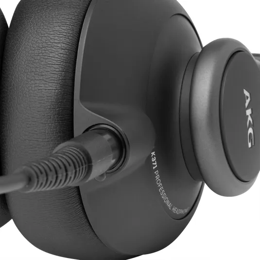 akg-k371-sluchawki-studyjne