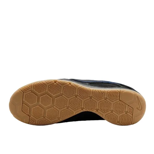 nike-gato-zapiecie-sznurowane