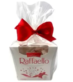 raffaello-ferrero-150g-dzien-kobiet-matki-prezent