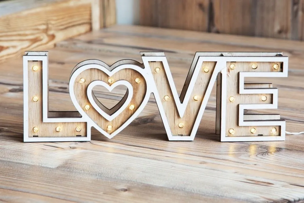 lampa-stolowa-led-0-06w-love-29976-globo-stan-nowy