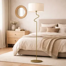 minimalistyczna-lampa-stojaca-do-sypialni-missy