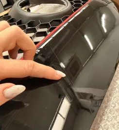 grill-volkswagen-golf-v-red-strip