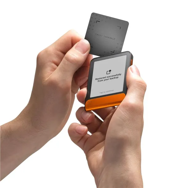 ledger-flex-orange-crypto-hardware-wallet-with-recovery-key-producent-ledger