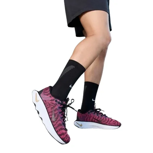 wmns-nike-motiva
