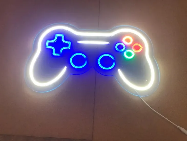 neon-led-dekoracja-scienna-pad-50x30-plexi-stan-nowy