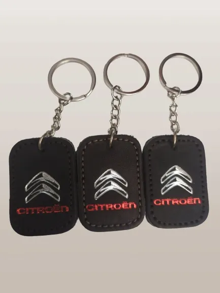 brelok-skorzany-do-samochodu-citroen-material-dominujacy-skora-ekologiczna