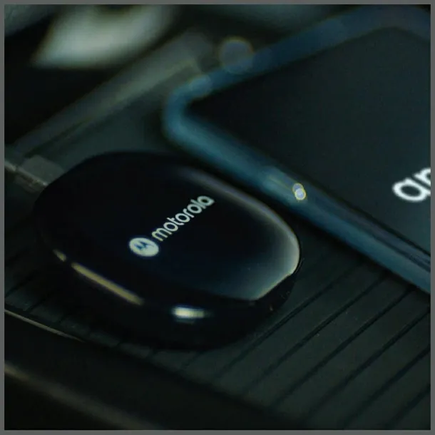 adapter-samochodowy-motorola-ma1-android-auto-czarny-stan-nowy