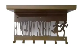 wieszakopolka-z-napisem-biegamy-sobie