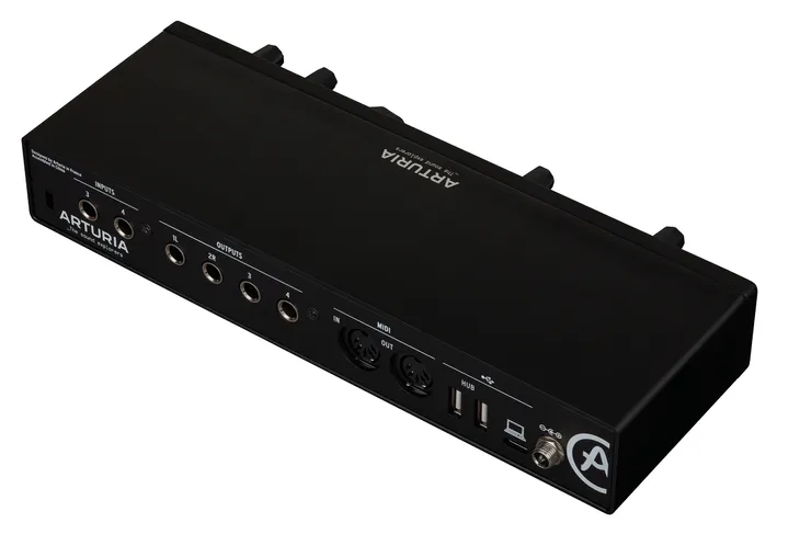 arturia-minifuse-4-black-interfejs-audio-usb