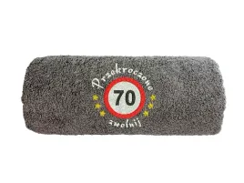 recznik-z-haftem-prezent-na-70-urodziny-70-zwolnij-50x100