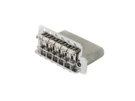 mostek-fender-0071014049-standard-series-cr