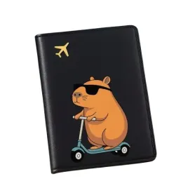 portfel-etui-pokrowiec-na-paszport-kapibara-hulajnoga-czarny