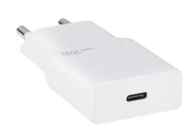 grundig-ladowarka-sieciowa-20w-usb-c-w-technologii-gan-azotek-galu-nowosc