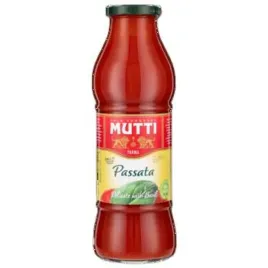 mutti-passata-z-bazylia-butelka-700-g