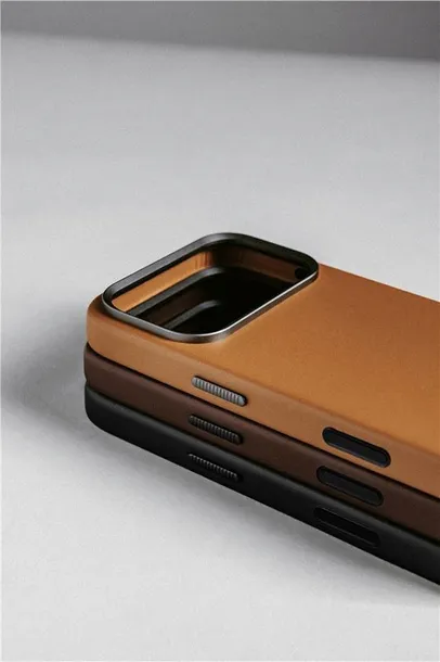 nomad-traditional-leather-case-brown-iphone-17-pro-max-stan-nowy-typ-plecki