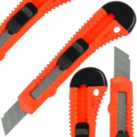 nozyk-do-tapet-tapeciak-ostrze-wymienne-lamane-18mm-05mm