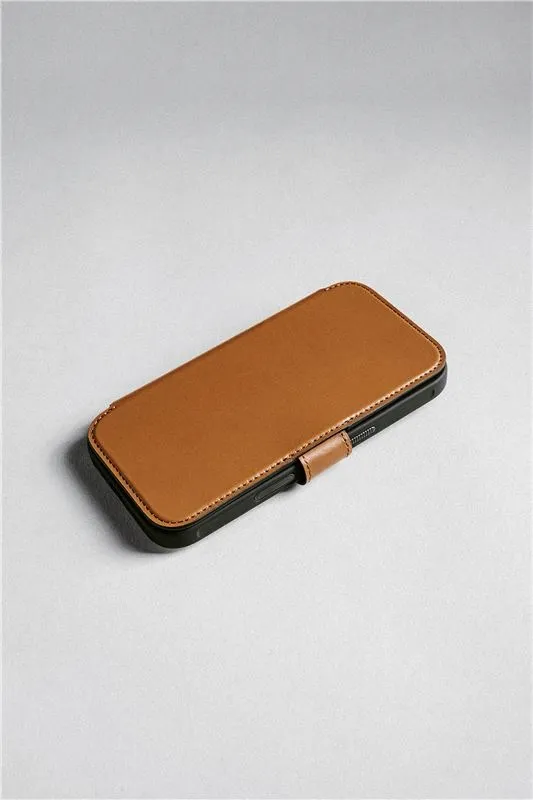 nomad-modern-leather-folio-english-tan-iphone-17-pro-max