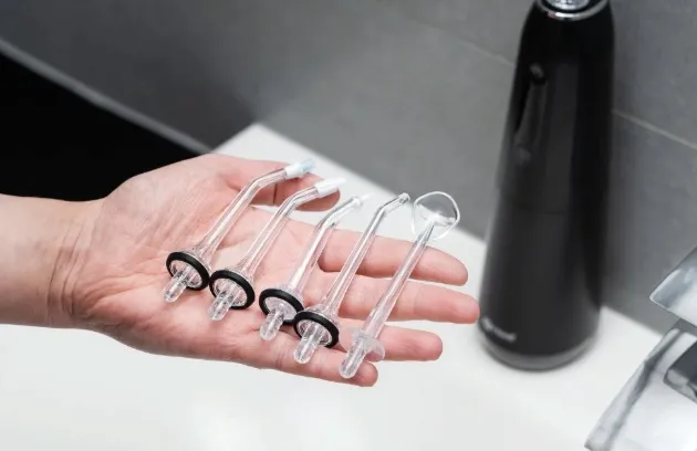 irygator-do-zebow-haxe-flumen-black-kolor-dominujacy-czarny