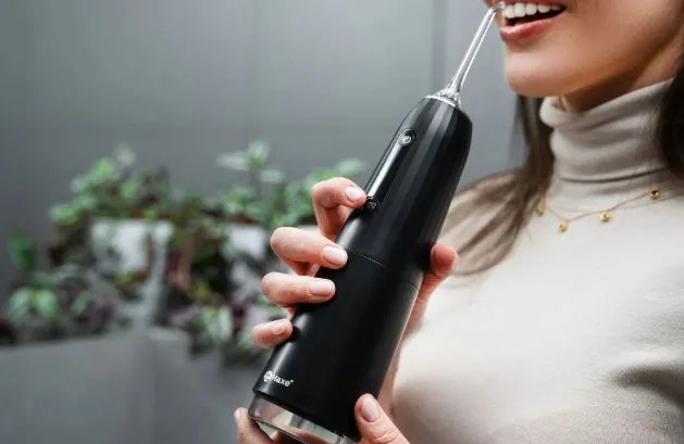 irygator-do-zebow-haxe-flumen-black-stan-nowy-rodzaj-bezprzewodowe