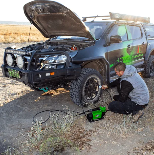 kompresor-do-kol-z-manometrem-160l-min-10-bar-150-psi-efs-4x4-wydajnosc-efektywna-160-l-min