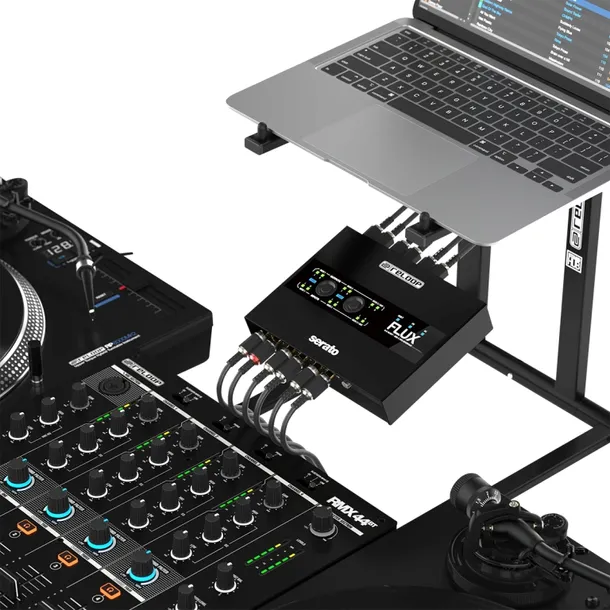 reloop-flux-interfejs-audio-dvs