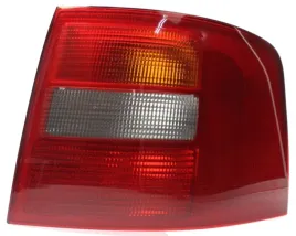 audi-a6-c5-97-01-lampa-tylna-prawa-kombi