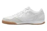 nike-gato-kolor-bialy