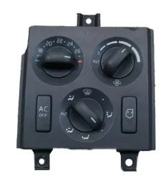 panel-sterowania-klimatyzacji-volvo