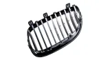 grill-bmw-5-e60-e61-pojedyncze-zeberka-gloss-black-stan-nowy