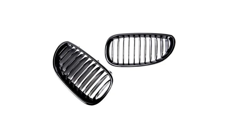 grill-bmw-5-e60-e61-pojedyncze-zeberka-gloss-black-stan-nowy-producent-czesci-mtuning