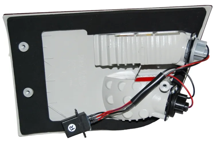 lampy-tylne-bmw-x5-e53-clear-red
