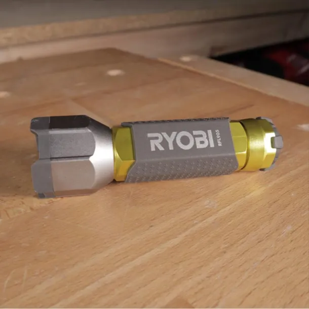 ryobi-multi-tool-and-latarka-led-set-10w1-rflmt2pck-narzedzia-kombinerki