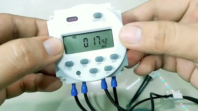 wlacznik-wylacznik-czasowy-230v-programator-timer