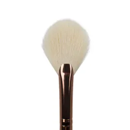 pedzel-do-rozu-i-rozswietlacza-fresh-06-ibra-makeup