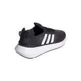 adidas-swift-run-22-marka-adidas