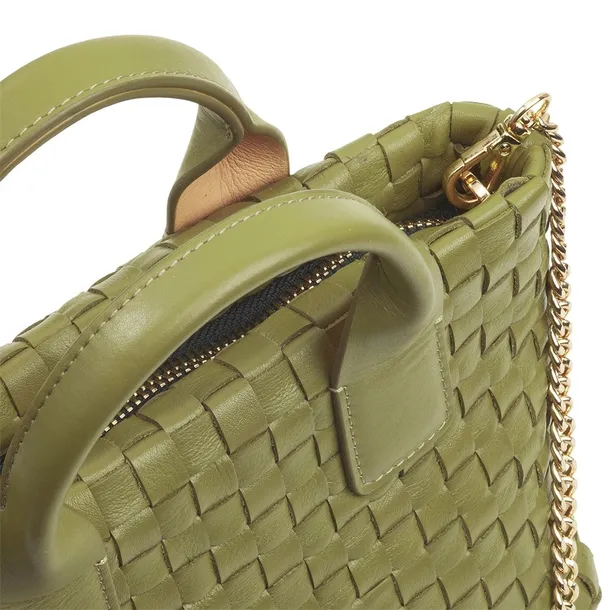 631604064-marka-dudu