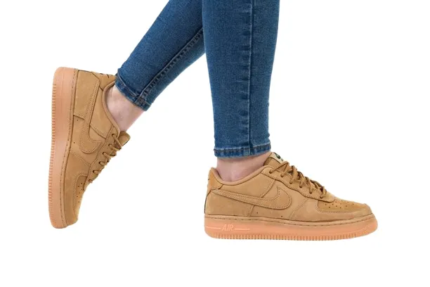 nike-air-force-1-lv8-gs