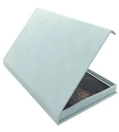 eleganckie-pudelko-na-zdjecia-niebieski-welur-15x21-23