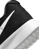 nike-wmns-tanjun-flyease-wysokosc-niskie