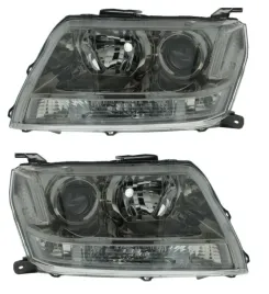 suzuki-grand-vitara-5d-05-reflektory-przednie-l-p