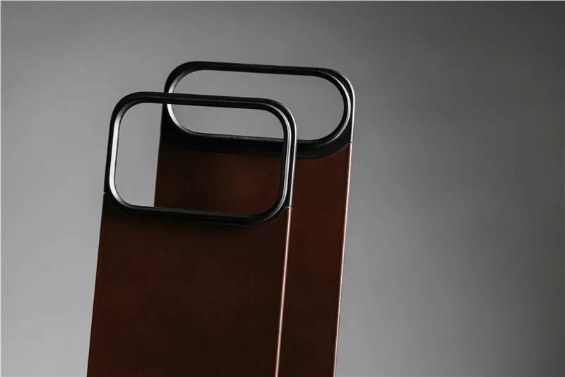 nomad-magnetic-leather-back-black-horween-magsafe-iphone-17-pro