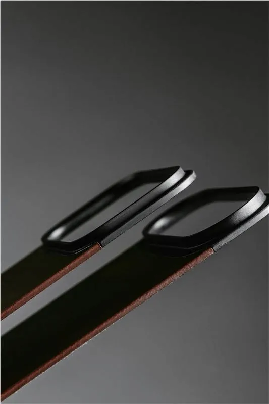 nomad-magnetic-leather-back-black-horween-magsafe-iphone-17-pro