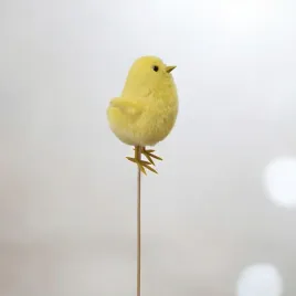 dekoracja-do-koszyczkow-i-stroikow-wielkanocnych-kurczatko-na-piku-1-szt